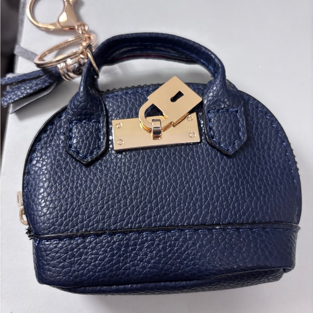 Purse/Key Chain - Picture 5 of 6